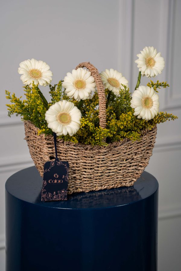 callaia-flowers-dubai-uae-product-baskets-white-delight-1