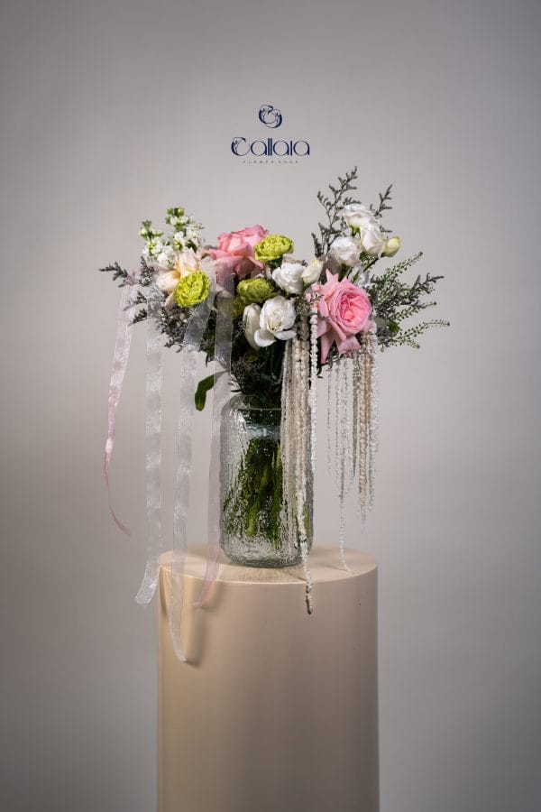 Lace Petal With Vase
