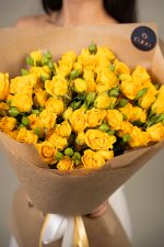 Spray Rose Yellow - Image 4