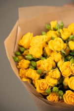 Spray Rose Yellow - Image 2