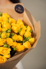 Spray Rose Yellow - Image 3