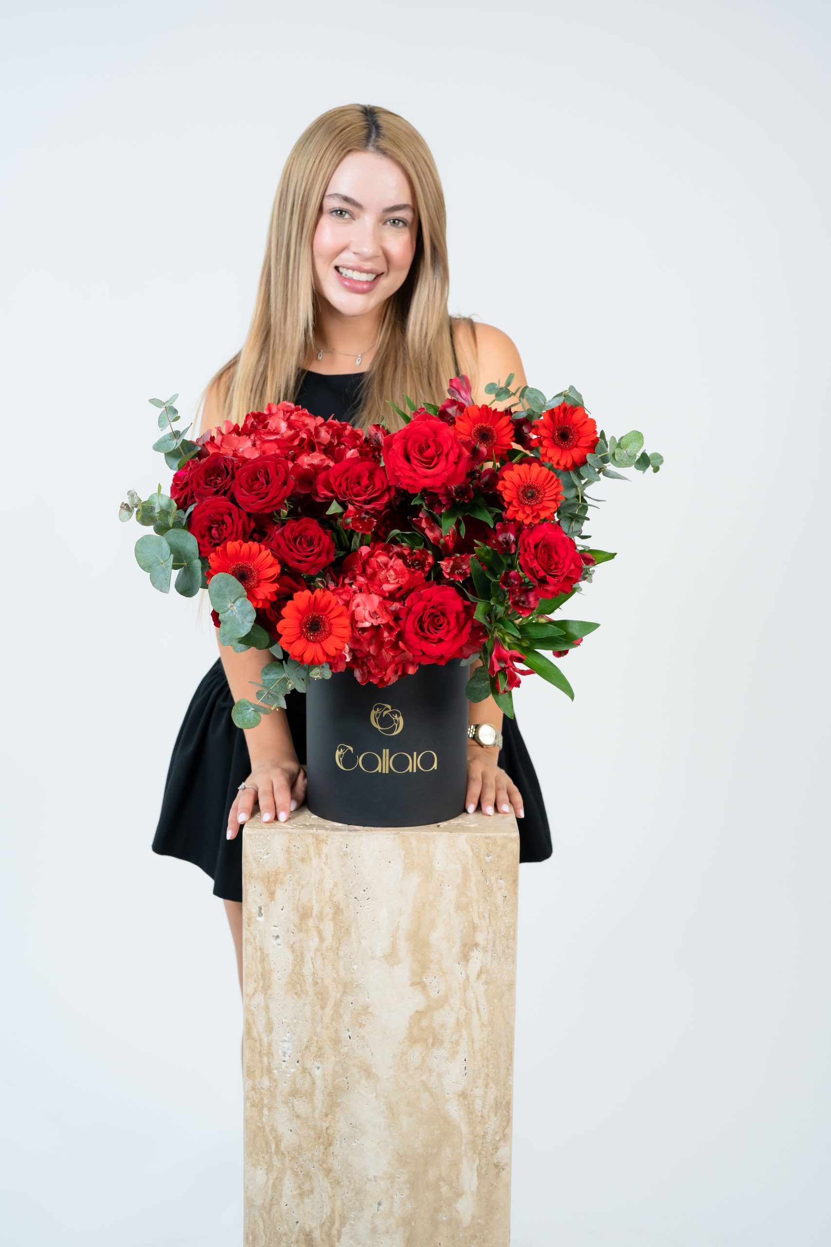 DSC06405 Red Love's Surprise - Image 1