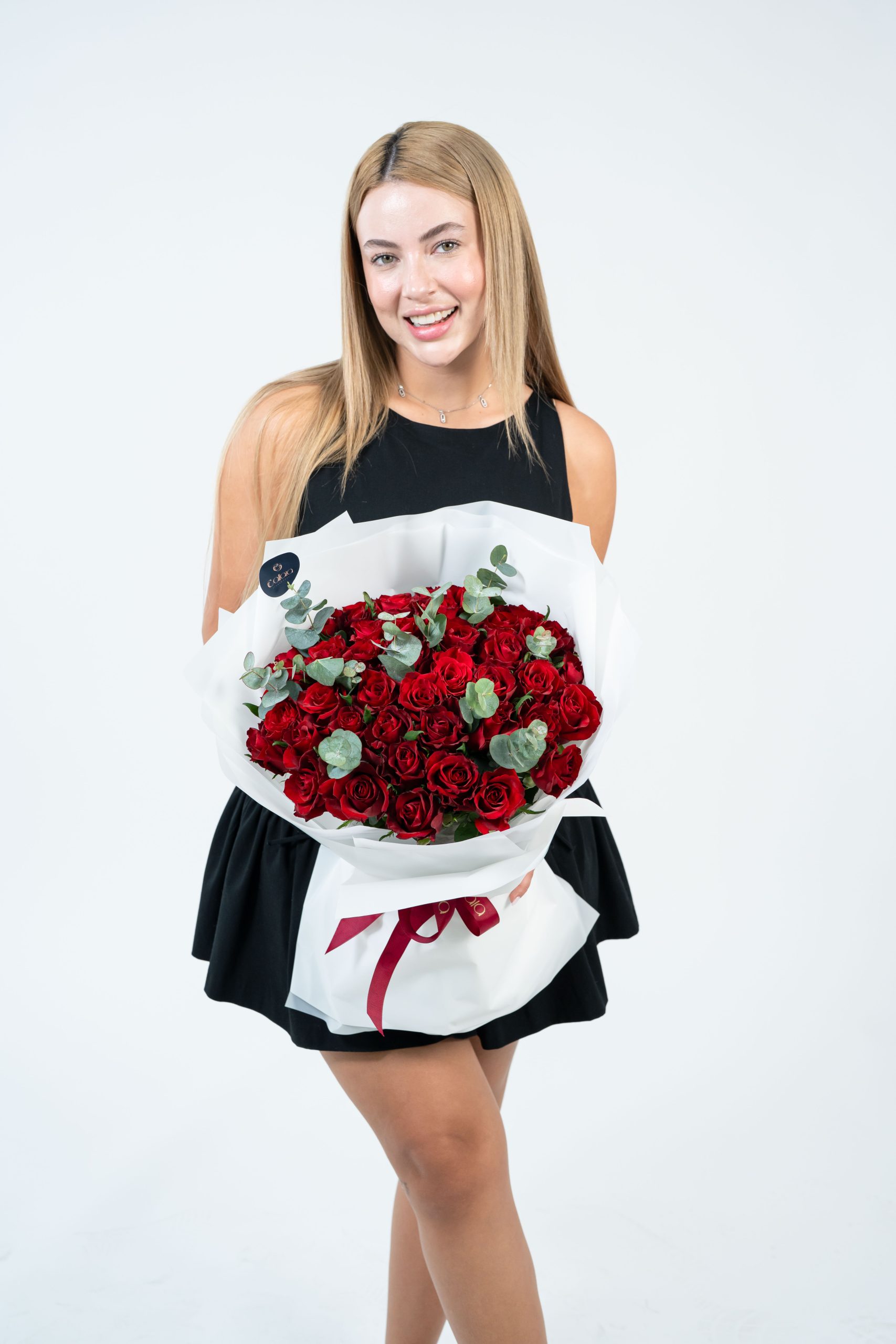 DSC06616 Scarlet Embrace - Image 1