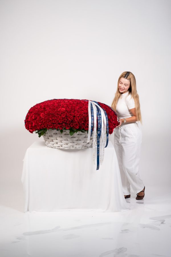 The VIP Luxury Roses Basket