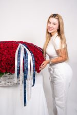 The VIP Luxury Roses Basket - Image 3
