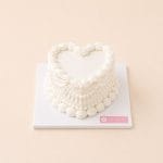 Ivory Heart Vintage Cake